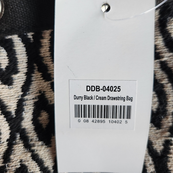 Drawstring Tassel Bag from Buckhead Betties Durry Black / Cream DDB-04025 NWT - Picture 4 of 11